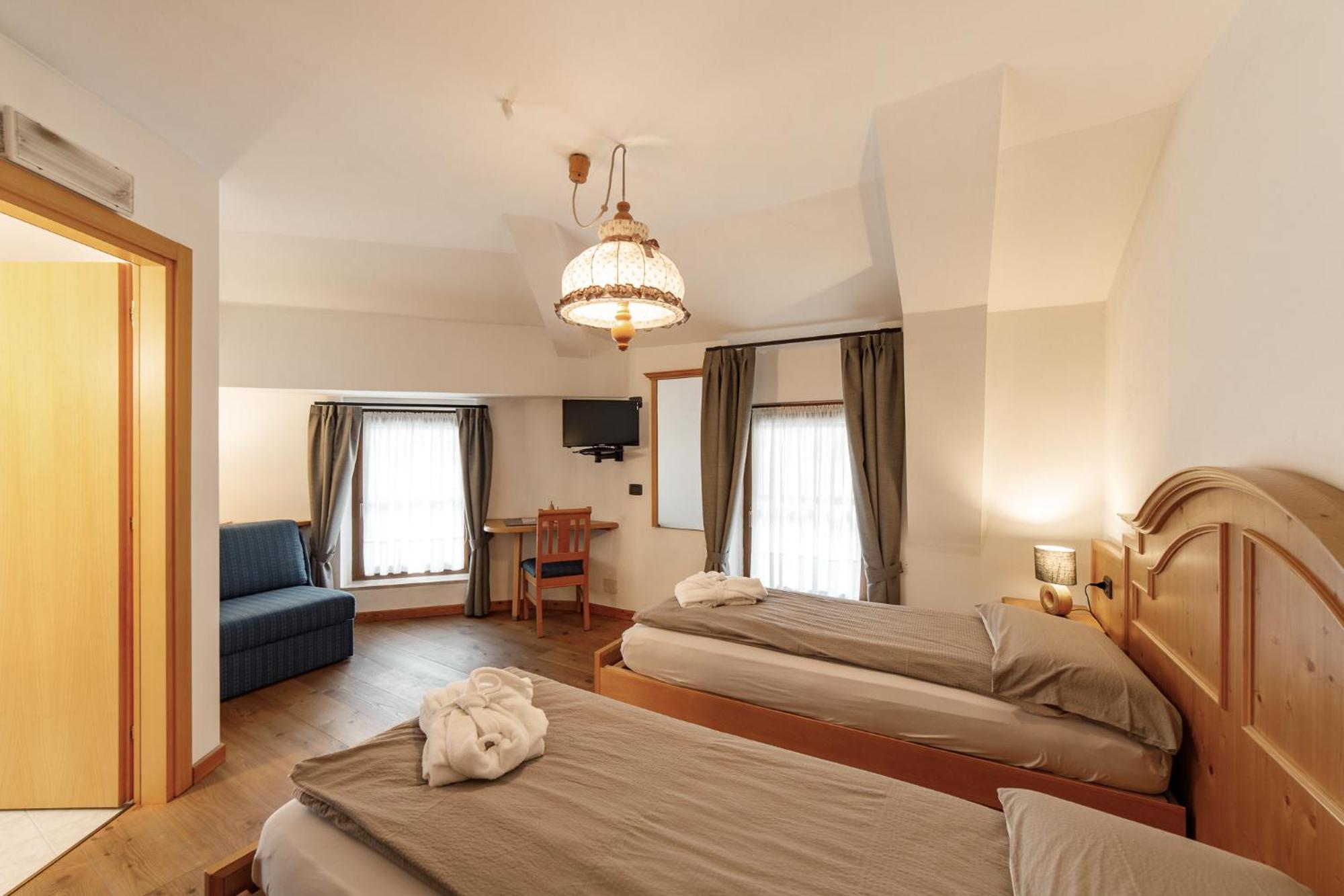 Hotel Al Bivio - Pizzeria, Pool & Sauna Imer Luaran gambar